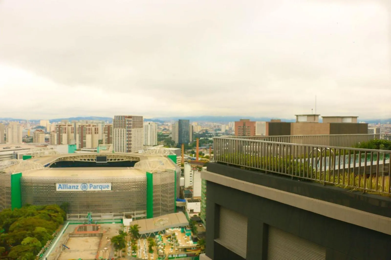 Studio 2307 - Infinity Pool Studio, Allianz Front, Fully Equipped & Modern ! São Paulo